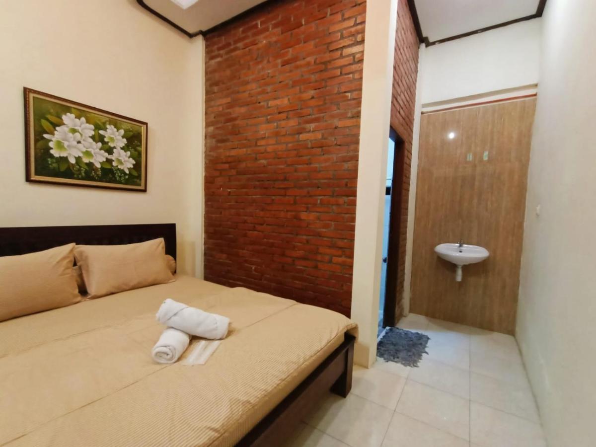 Rumah Kami Guest House Yogyakarta Exterior foto
